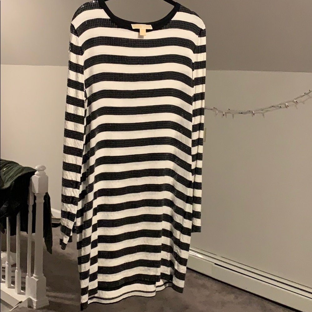 Ladies dress